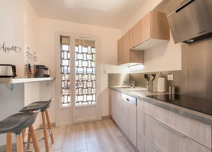 T2 Confort - Calme - Proche Apartment *
